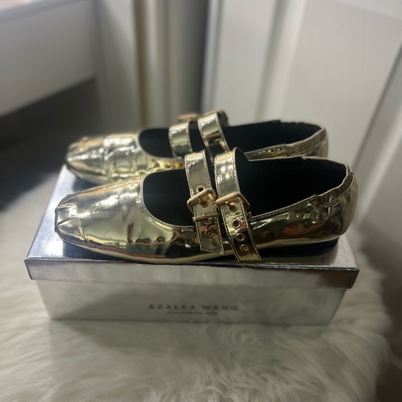 AZALEA WANG KIMBERLIE GOLD BALLET FLAT - Picture 2 of 7